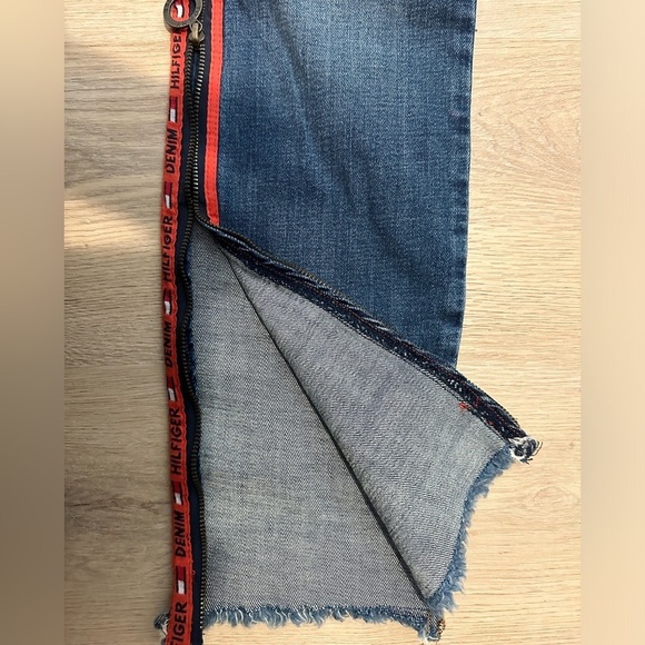 Tommy  Hilfiger Denim Jeans with Red Zipper Leg Details - Picture 11 of 13